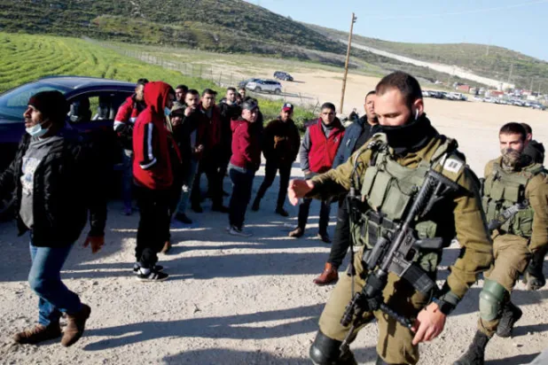 إسرائيل تتحسب لـ{لاهاي» بمعاقبة قيادات فلسطينية