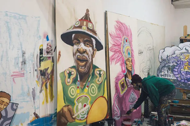 صور تذكارية لـ«المدرب» كولينز لويس والملكة الكبرى كيم (نيويورك تايمز)