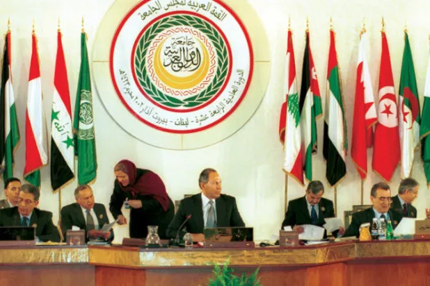 ثلاث قمم عربيّة في لبنان