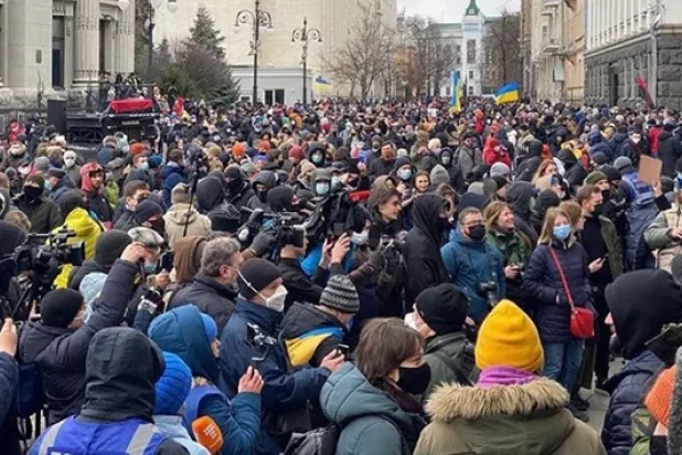 Ukrayna'da aktiviste verilen hapis cezası protestoları devam ediyor