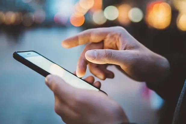 Fransa’da cep telefonuyla yapılan koronavirüs testi geliştirildi