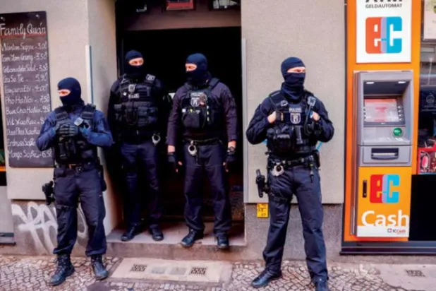 Alman ordusunda aşırı sağ güç kazanıyor