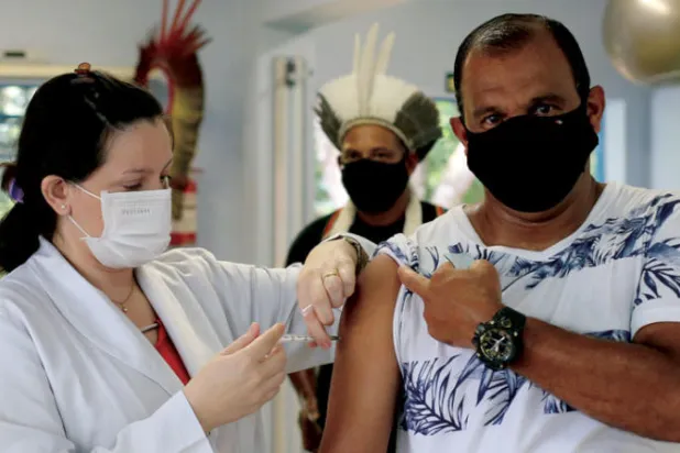 «الصحة العالمية» لا ترجح انتهاء الجائحة هذا العام