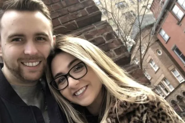 معاً منذ البداية... أميركية تكشف عن ولادتها بجوار خطيبها في المستشفى