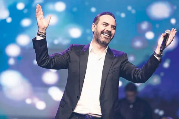 يستعد وائل جسار لطرح أغنية «أمي مؤمنة» في مناسبة عيد الأم في 21 الجاري