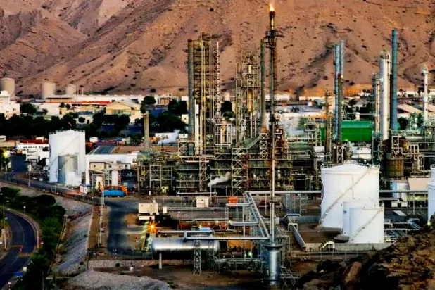 عُمان تكمل إنشاء محطة إمداد الغاز بالدقم