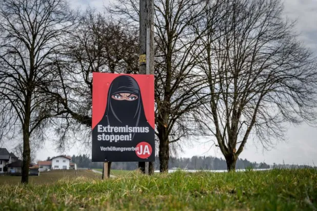 النتائج الأولية للاستفتاء تظهر تأييد السويسريين لحظر النقاب