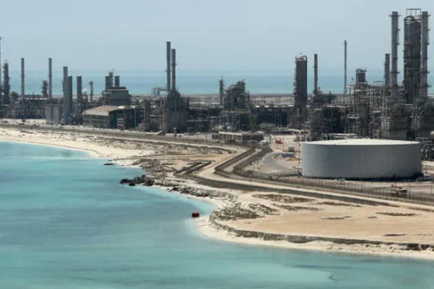 محاولة استهداف «رأس تنورة» قد يفتح الباب أمام «الصراعات المفتوحة»