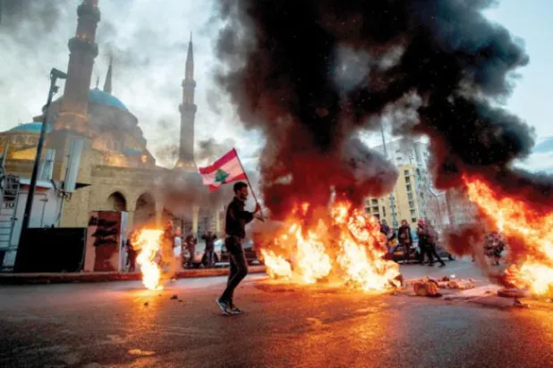 معاشی بحران کے سلسلہ میں لبنانیوں کے غصہ میں ہوا اضافہ