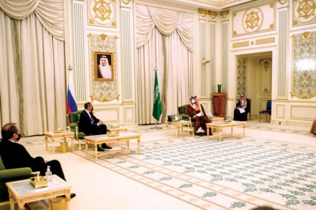 محمد بن سلمان يبحث مع لافروف التطورات وأزمات المنطقة