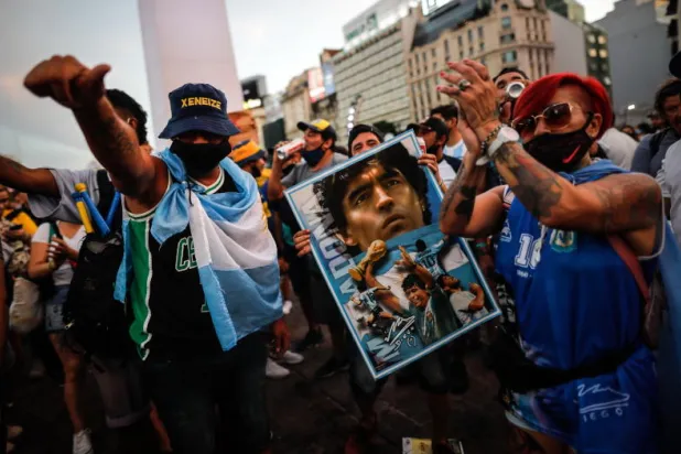 الأرجنتينيون يطالبون بـ«العدالة من أجل مارادونا»