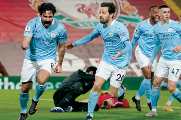 غوندوغان بعد هزه شباك ليفربول على ملعب «انفيلد» في فبراير الماضي  (رويترز)