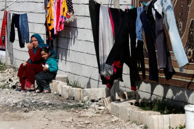 لبنان يتلقى ضمانات سورية بـ«عودة كريمة وآمنة» للنازحين