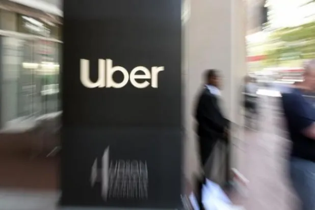 في سابقة عالمية... «أوبر» تمنح سائقيها في بريطانيا صفة عمّال أُجراء