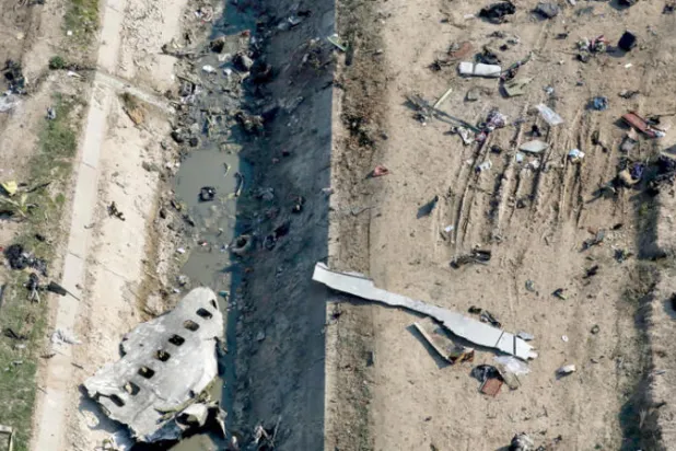 تقرير إيران النهائي يعزو إسقاط الطائرة الأوكرانية لـ«خطأ» الدفاعات الجوية