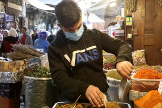 Syria’s Capital Lost amid Currency Decline