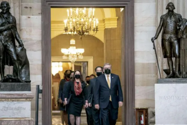 "سینیٹ" کے سامنے ٹرمپ کی تاریخی سماعت