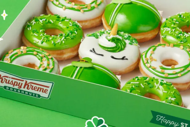 للملقّحين فقط... «كريسبي كريم» تقدم «دونات» مجانية يومياً لبقية العام