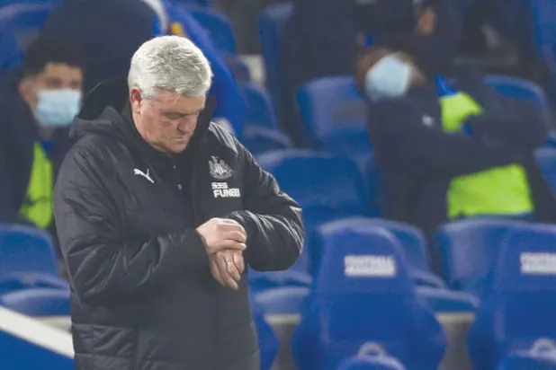 ستيف بروس ونيوكاسل يواجهان لحظة الحقيقة