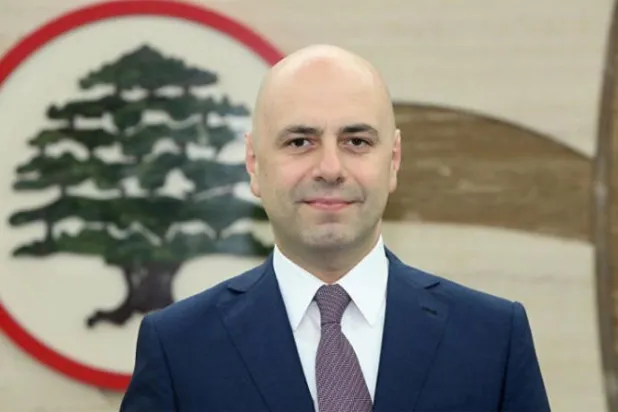 تحذيرات من خرق لبناني لقانون «قيصر» بعد «هبة الأكسجين» من سوريا