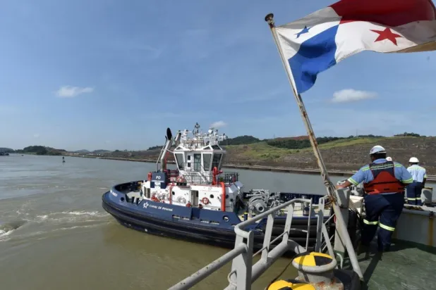 Neden ticari gemilerin çoğu Panama bayrağı asıyor?