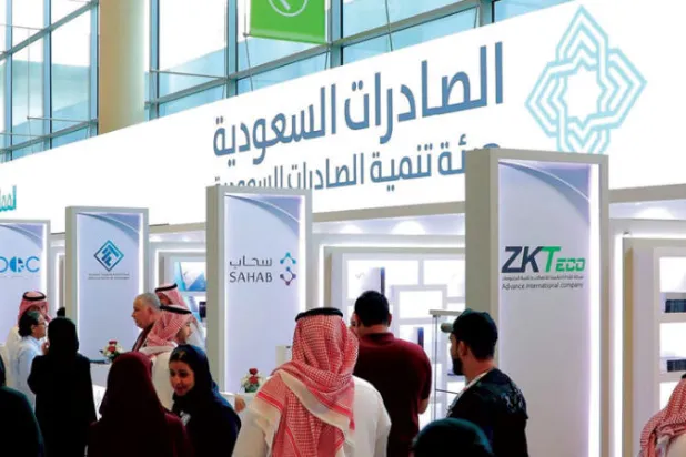 تسهيلات جمركية في السعودية والإمارات والبحرين لتحفيز المنتج الوطني