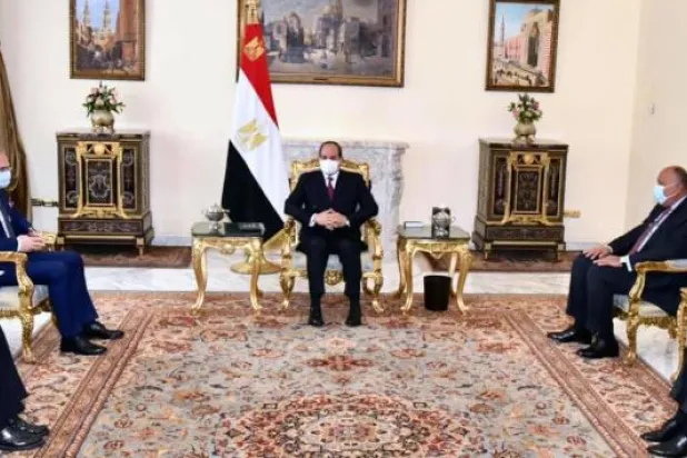 مصر تؤكد حرصها على مكافحة الهجرة غير المشروعة إلى أوروبا