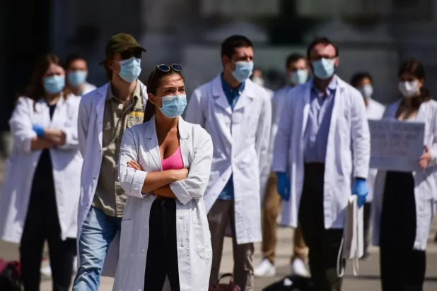 Tıp öğrencilerine tavsiye: "Shakespeare okuyun"