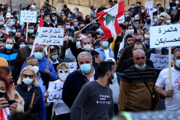 التدابير التقنية تغطي مؤقتاً الفشل السياسي باحتواء أزمات لبنان