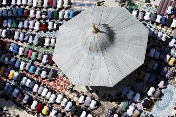 Modernleşme dindarlığı azalttı mı?