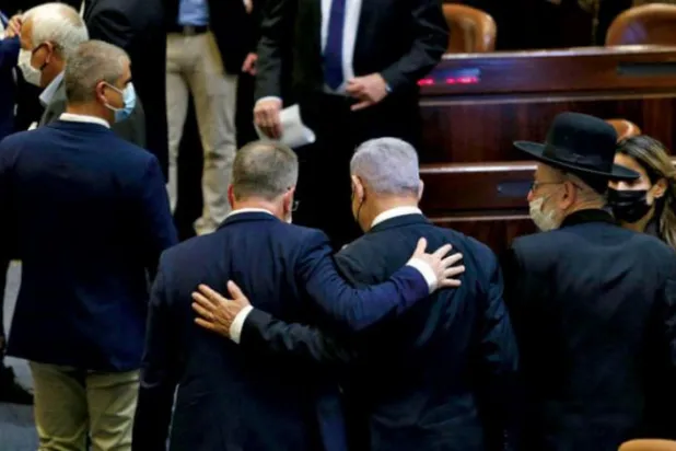 İsrail’de üst düzey siyasetçi krizi yaşanıyor