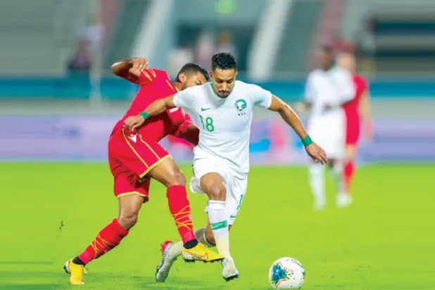 من نهائي كأس «خليجي 24» بين السعودية والبحرين (الشرق الأوسط)