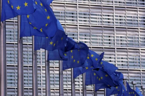 المفوضية الأوروبية تقترح تعليق جميع التعريفات الجمركية مع أميركا
