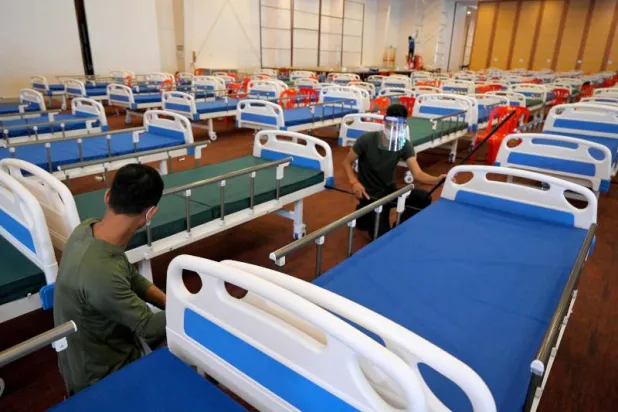 كمبوديا: مصابو «كورونا» قد يواجهون السجن 5 أعوام إذا تهربوا من العلاج