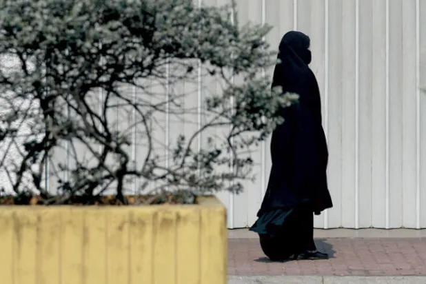 سريلانكا تحظر 11 منظمة تروّج للفكر المتطرف