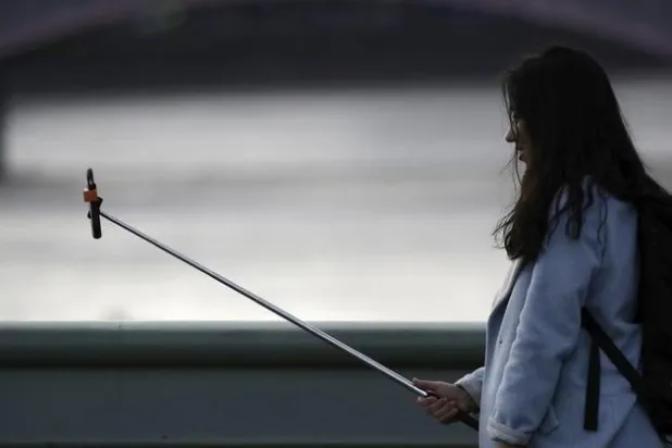 على عكس الشائع... العديد من النرجسيين «يكرهون أنفسهم»