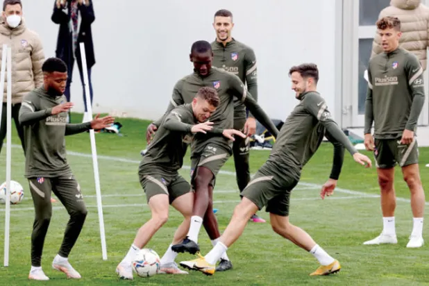 أتليتكو يسعى للنهوض بفوز على إيبار مع اقتراب ريال مدريد من الصدارة