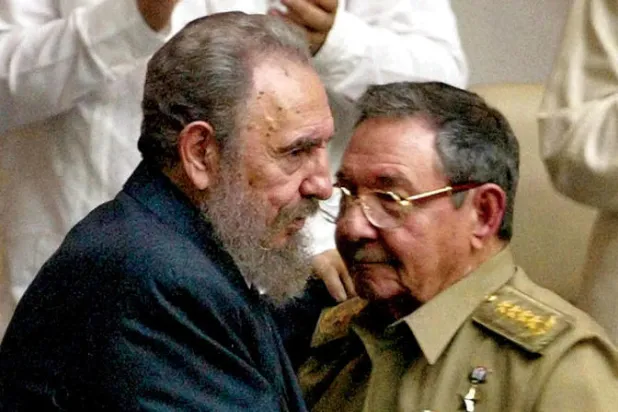كوبا تطوي صفحة تربع «الأخوين كاسترو» على السلطة