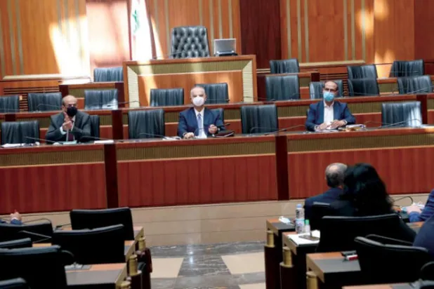 لجنة الإدارة والعدل النيابية تدعو حكومة دياب إلى تعديل مرسوم الحدود