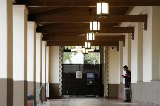 في زمن الكورونا... حفل توزيع جوائز الأوسكار في محطة للقطارات