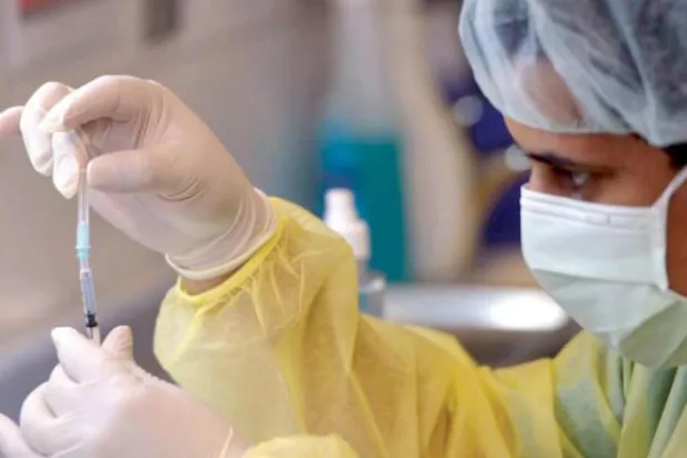 Saudi Arabia Administers 140,000 Vaccines a Day amid Spike in Cases