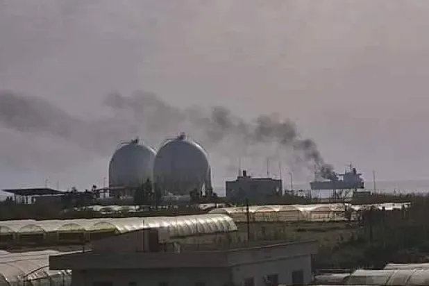 یک نفتکش ایرانی در سواحل سوریه مورد حمله قرار گرفت