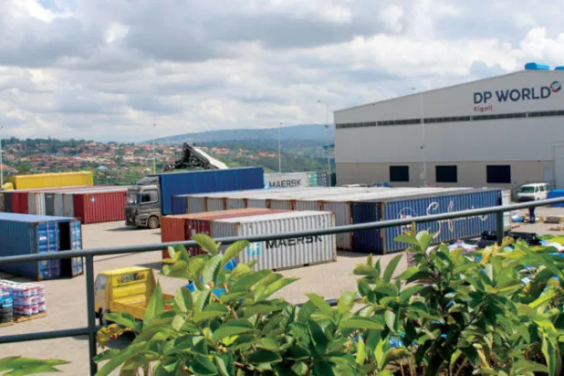 «موانئ دبي العالمية» تطلق منصة تجارة إلكترونية للبيع بالجملة