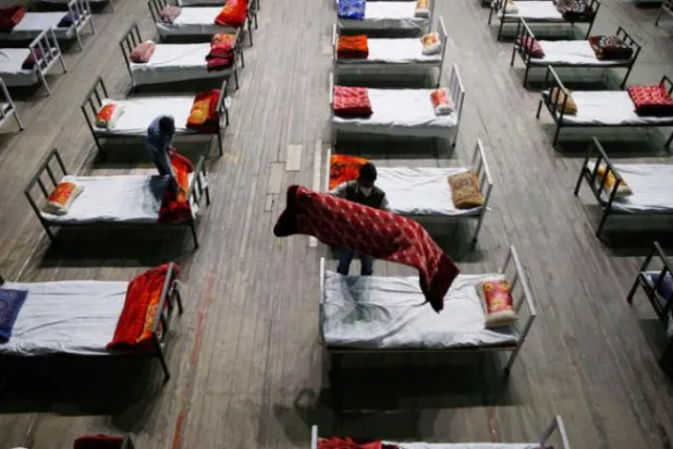 Srinagar’da Kovid-19 hastaları için sahra hastanesi (EPA)