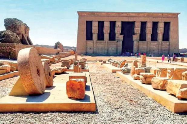 معبد دندرة بمحافظة قنا في جنوب مصر (وزارة السياحة والآثار)