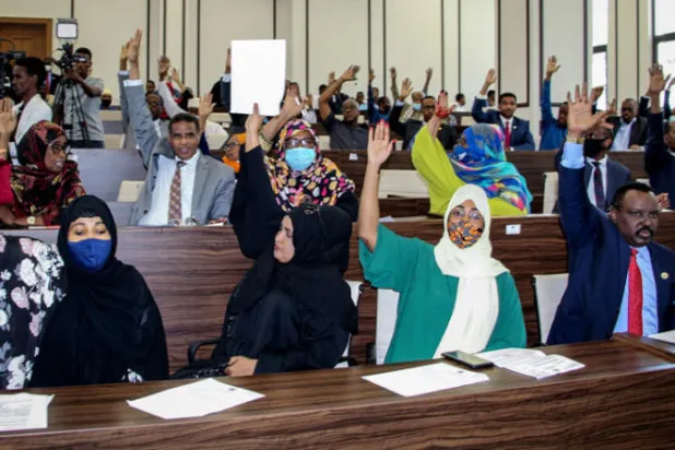 البرلمان الصومالي يوافق على إلغاء التمديد للرئيس