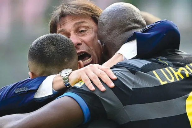 الإنتر ينهي هيمنة يوفنتوس ويتوّج بطلاً للدوري الإيطالي