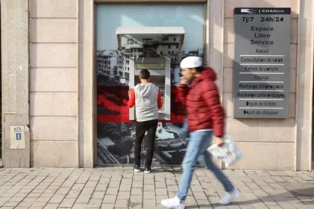 وثيقة حكومية تظهر أن تونس تخطط لخفض الأجور والدعم