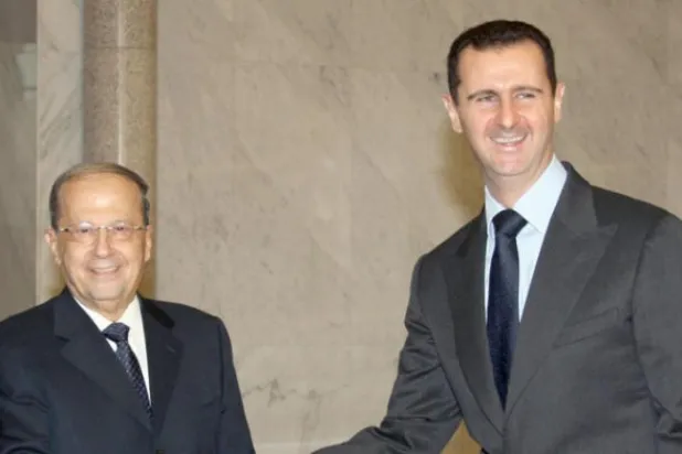 Suriye Devlet Başkanı Beşşar Esed ve Lübnan Cumhurbaşkanı Mişel Avn, 3 Aralık 2008’de Şam’da iken (AFP)