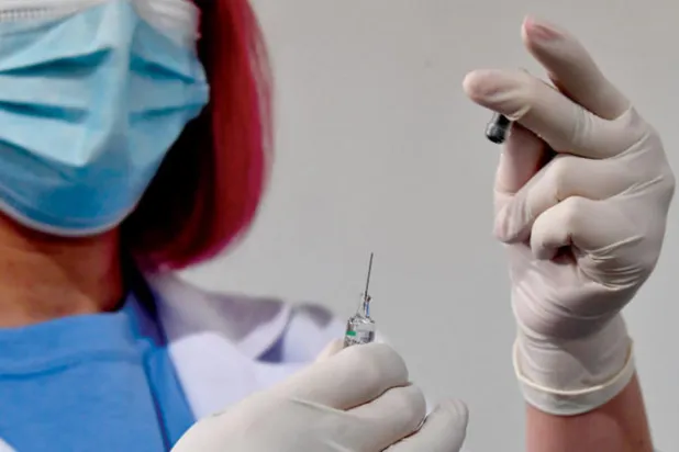 خبراء «الصحة العالمية» يبدون «ثقة منخفضة» ببعض بيانات لقاح «سينوفارم»